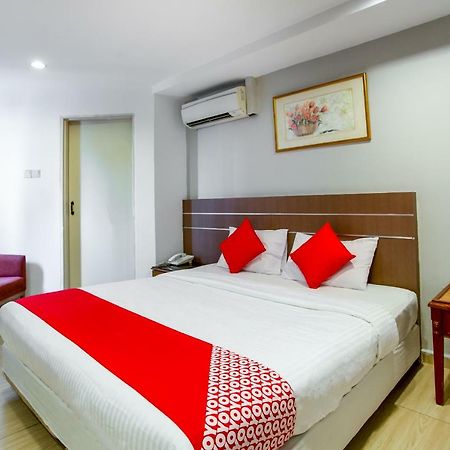 Oyo 106 Beach Hotel Сингапур Экстерьер фото