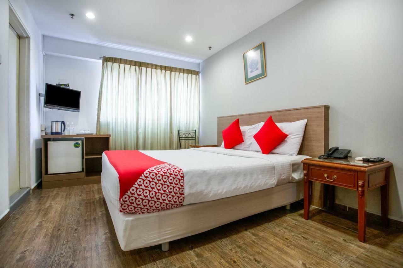 Oyo 106 Beach Hotel Сингапур Экстерьер фото